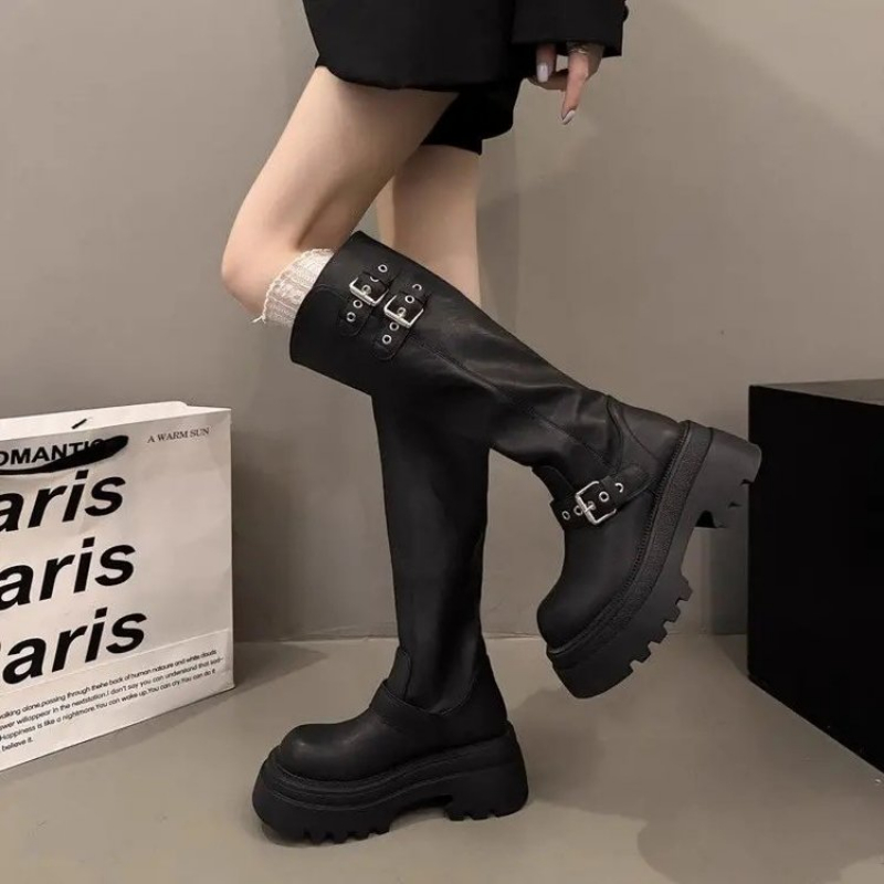 Botas Femininas de Plataforma  - Drone Camera Stabilized avaliação e preço
